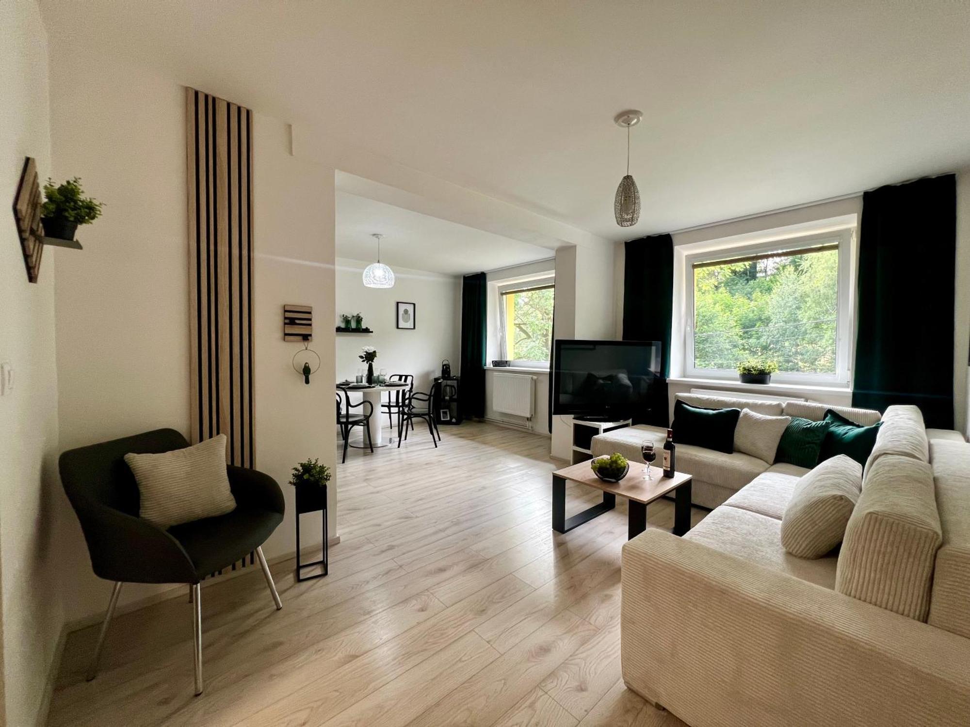 Apartmany New Forest Retreat - U Lesa, S Parkovanim, 300Mbit Internet Jesenik Bagian luar foto