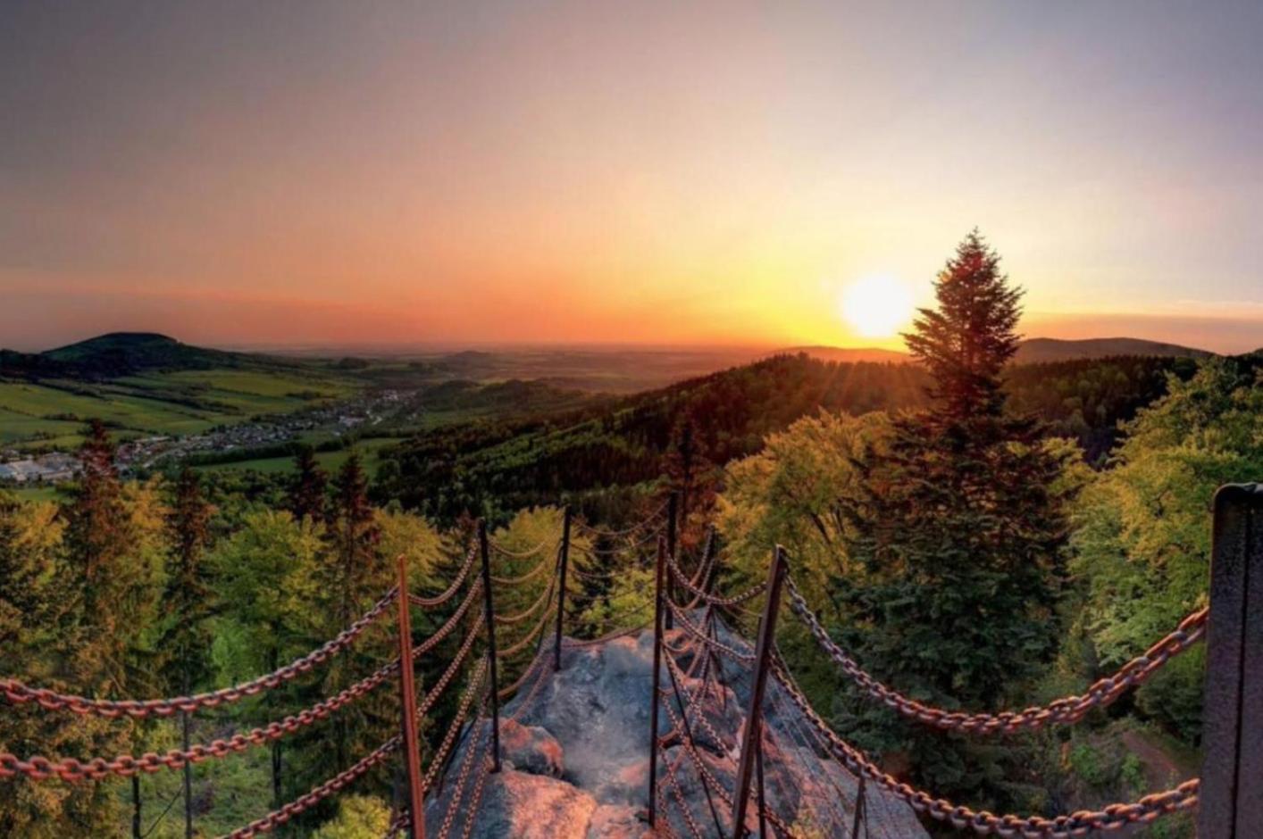 Apartmany New Forest Retreat - U Lesa, S Parkovanim, 300Mbit Internet Jesenik Bagian luar foto