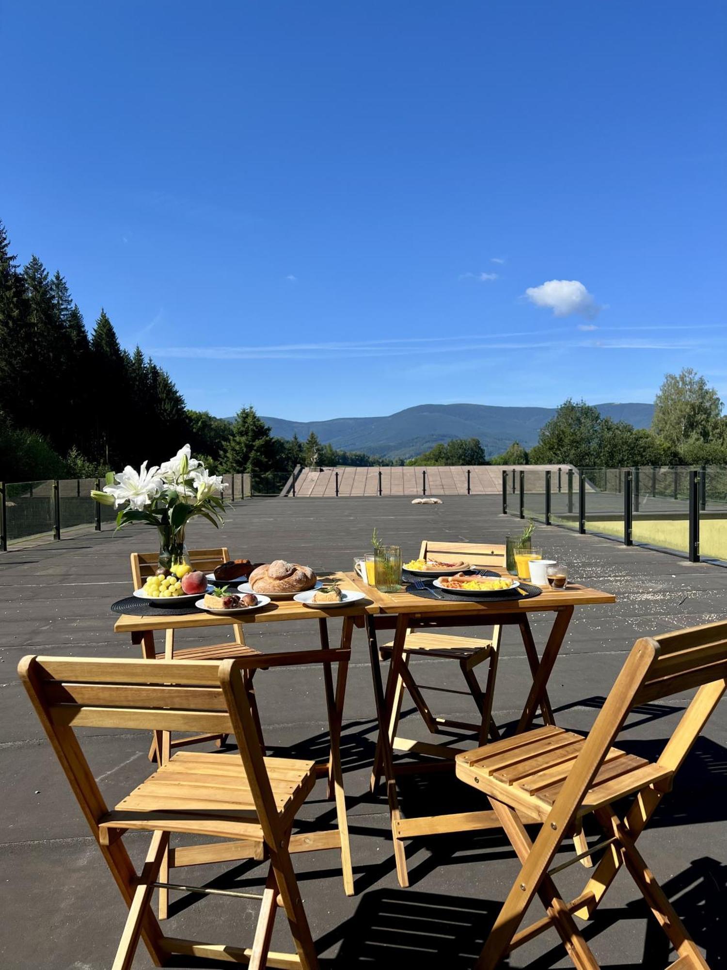 Apartmany New Forest Retreat - U Lesa, S Parkovanim, 300Mbit Internet Jesenik Bagian luar foto